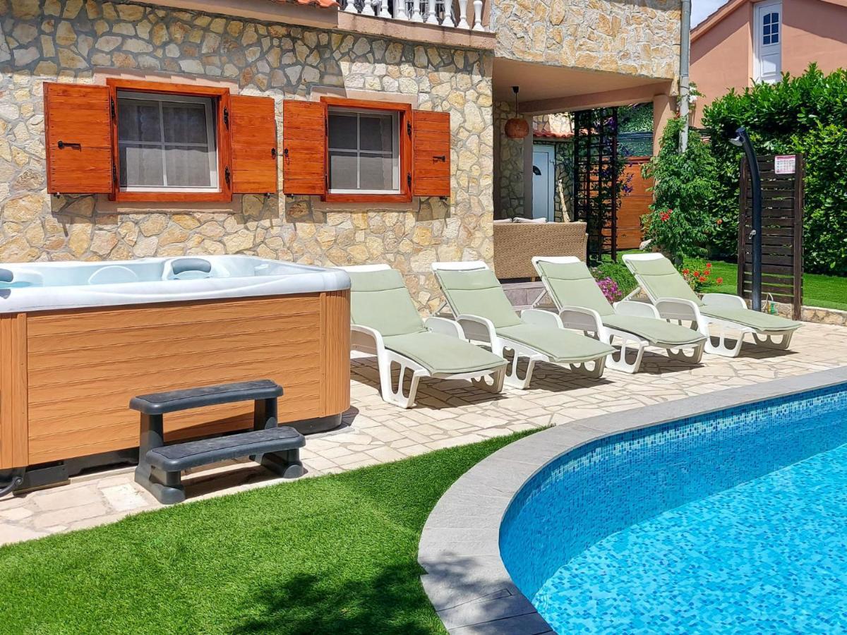 Holiday Home Mikac - Mlk136 By Interhome Dobrinj Kültér fotó